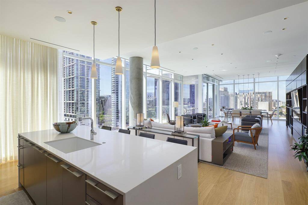 1747 Leonard Street #1102, Dallas, TX 75201