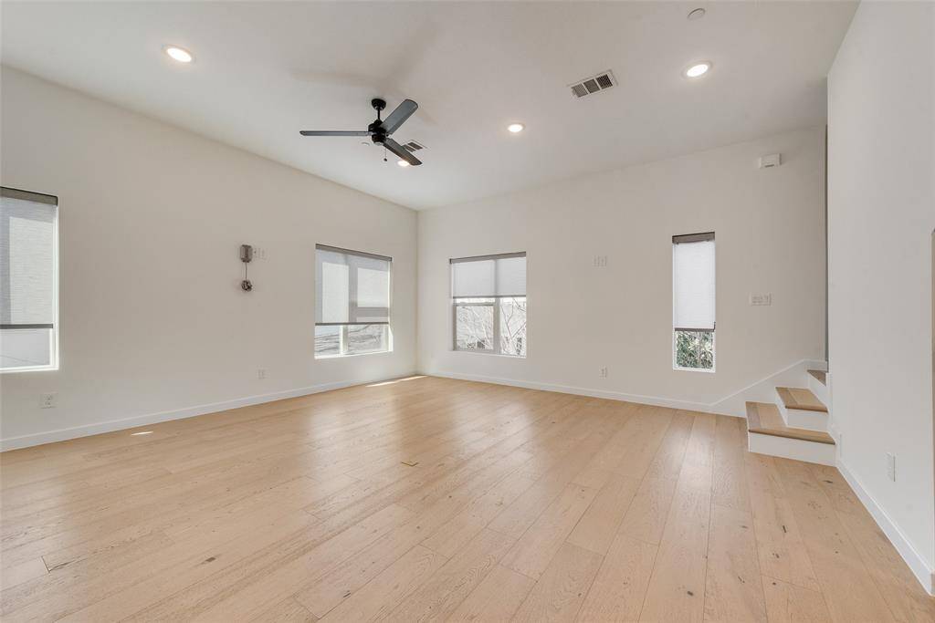 1505 N Garrett Avenue #204, Dallas, TX 75206