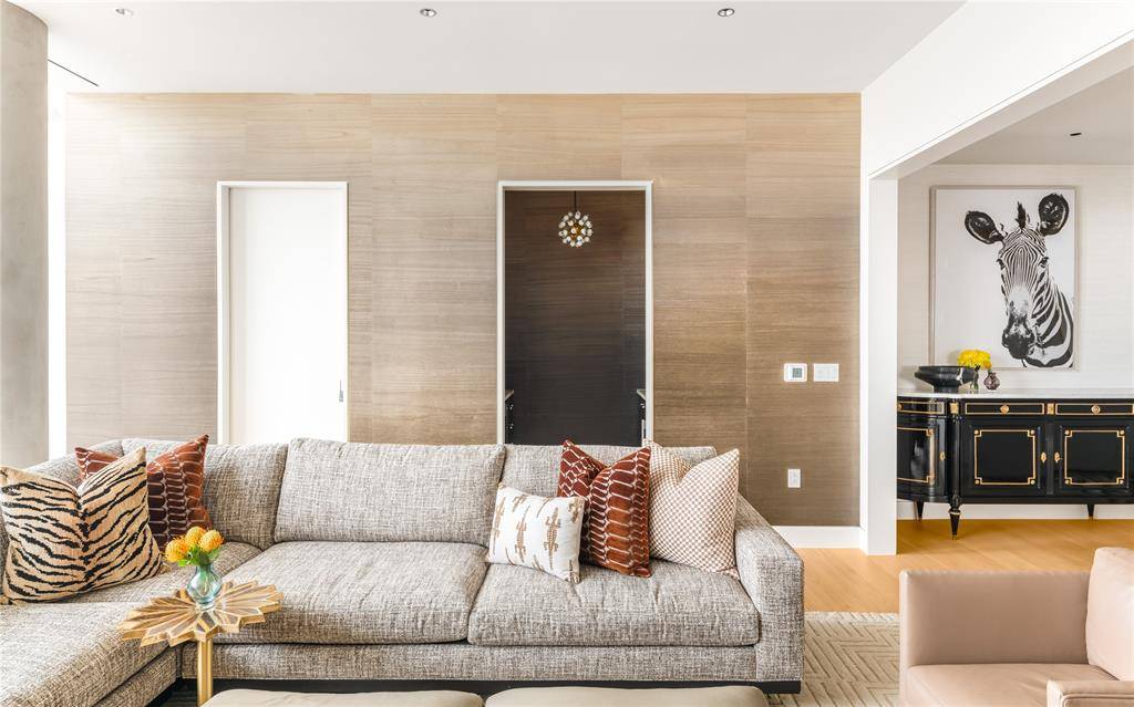 1747 Leonard Street #2301, Dallas, TX 75201