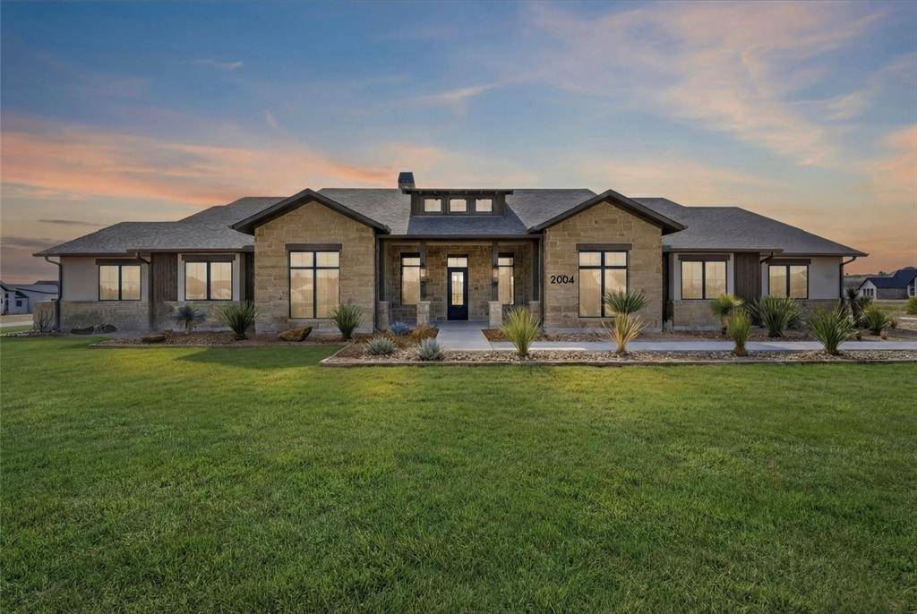 2004 Denali Pass, Aledo, TX 76008