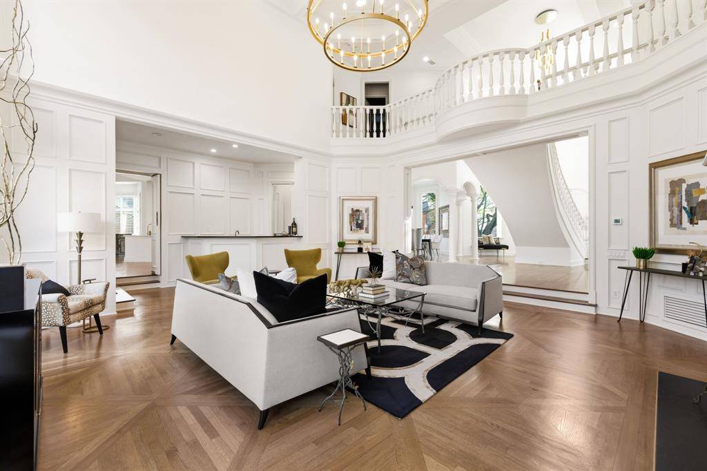 13 Downs Lake Circle, Dallas, TX 75230