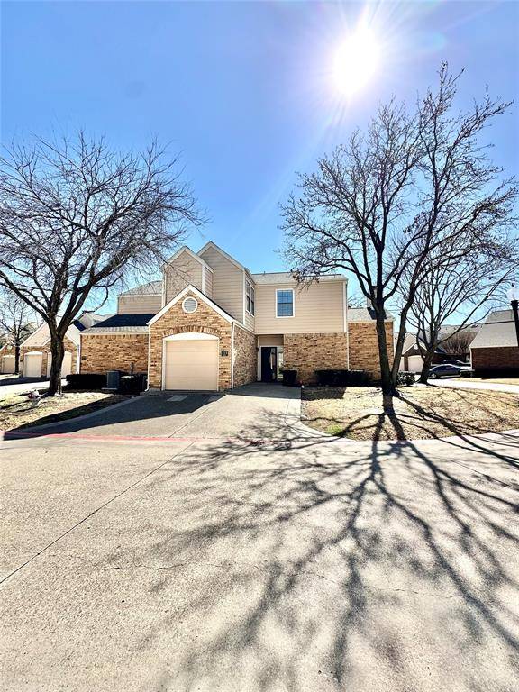213 Cimarron Trail #1, Irving, TX 75063
