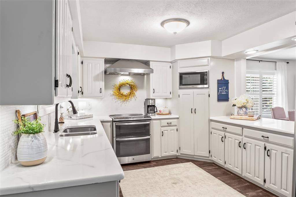 3336 Rolling Hills, Flower Mound, TX 75022