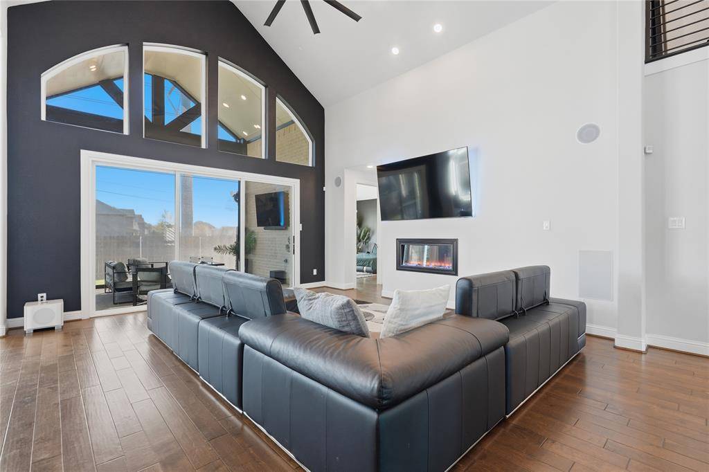 7548 Ridge Lane, Grand Prairie, TX 75054