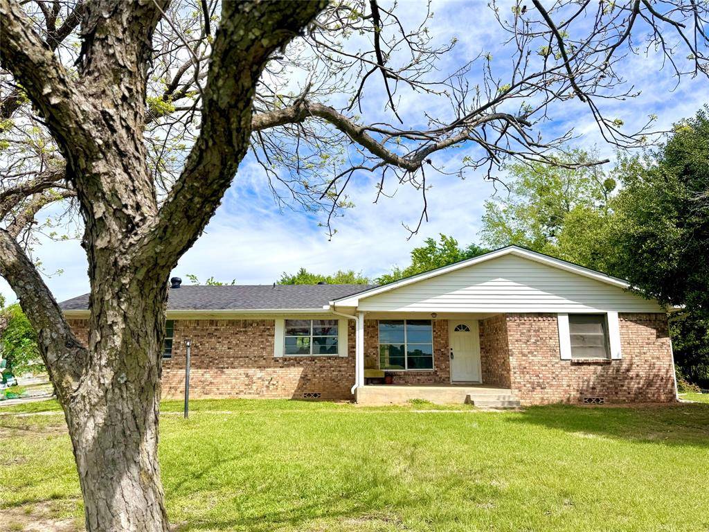 10344 County Road 2404, Tool, TX 75143