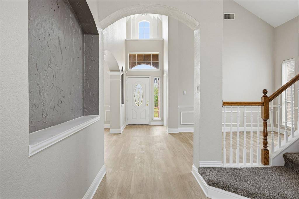 1904 Meera Lane, Mansfield, TX 76063