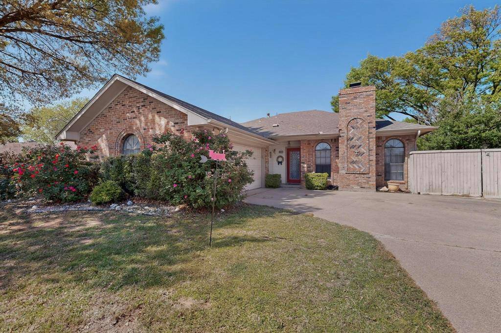 2212 Oak Bluff Drive, Flower Mound, TX 75028