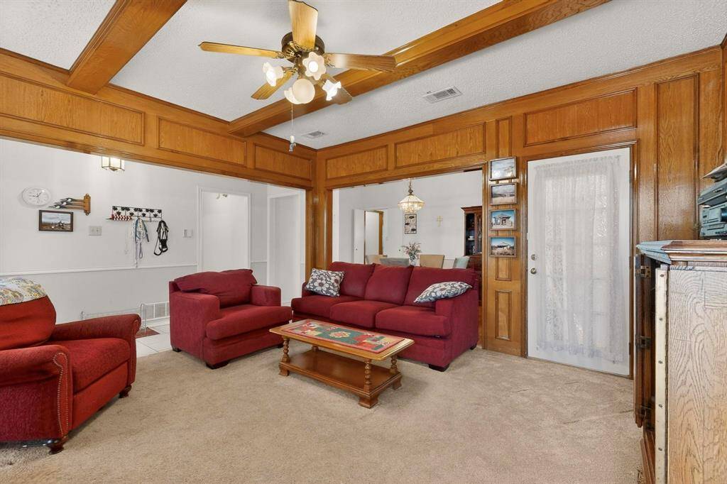 2212 Oak Bluff Drive, Flower Mound, TX 75028