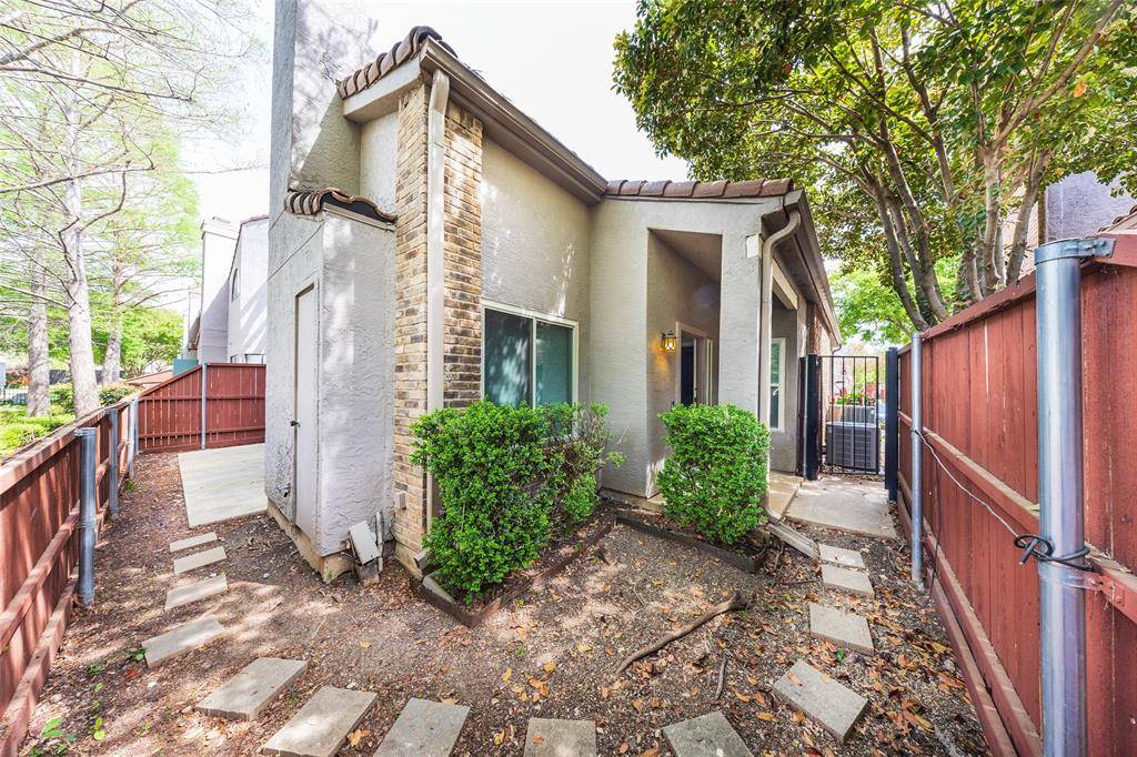 4242 N Capistrano Drive #106, Dallas, TX 75287