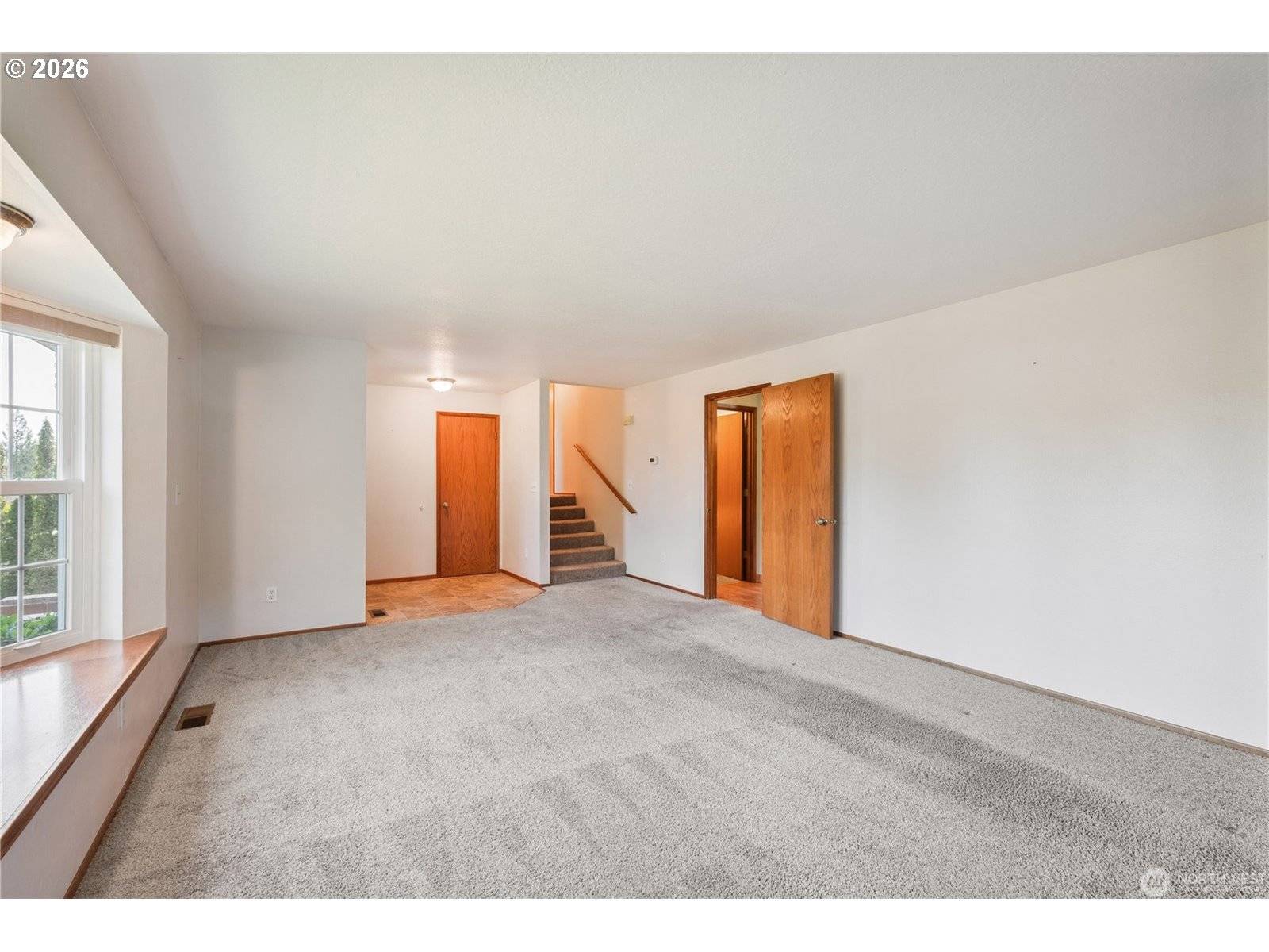 240 ST JAMES PL, Longview, WA 98632