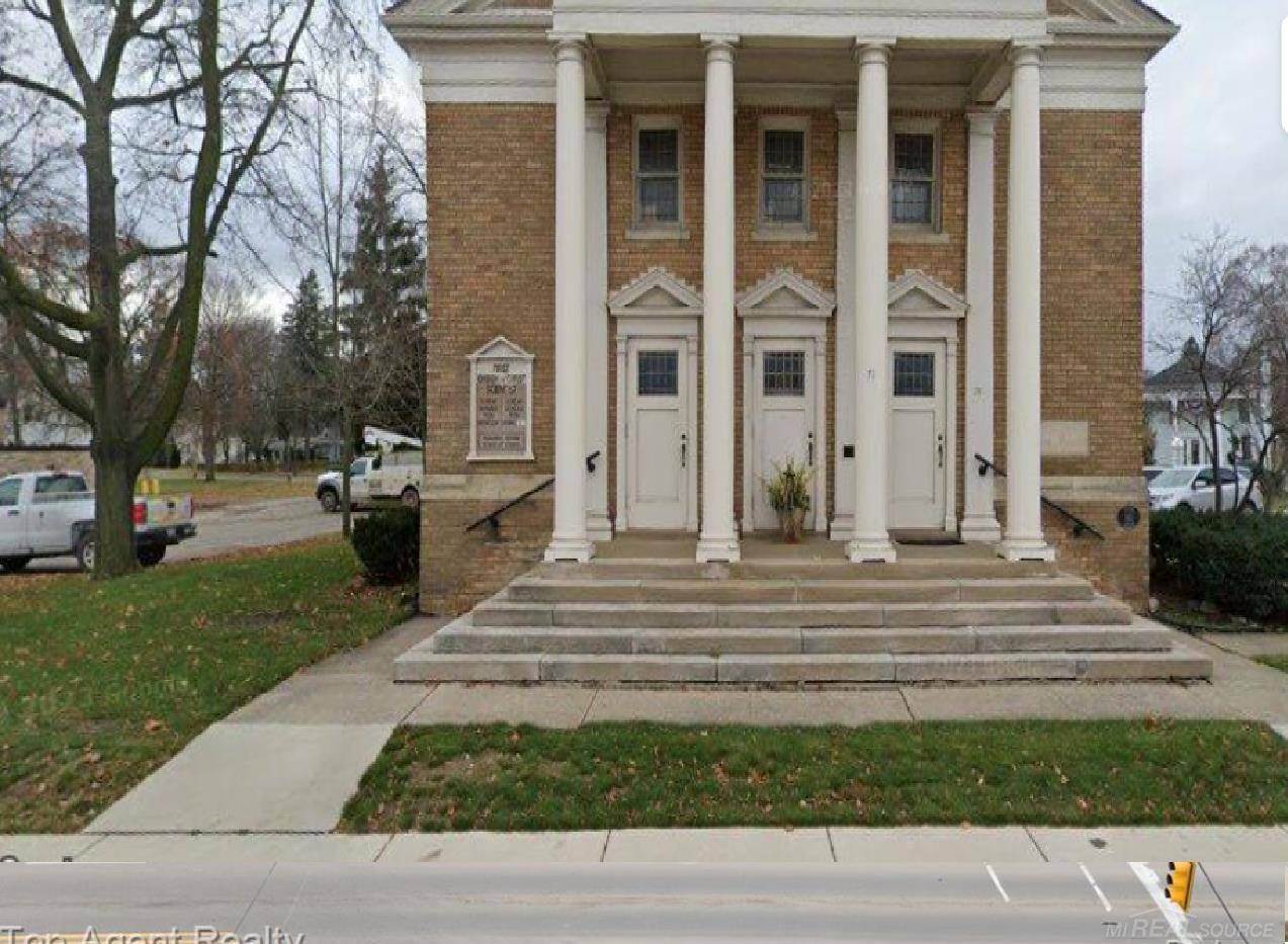 71 S Washington BLVD, Oxford, MI 48371