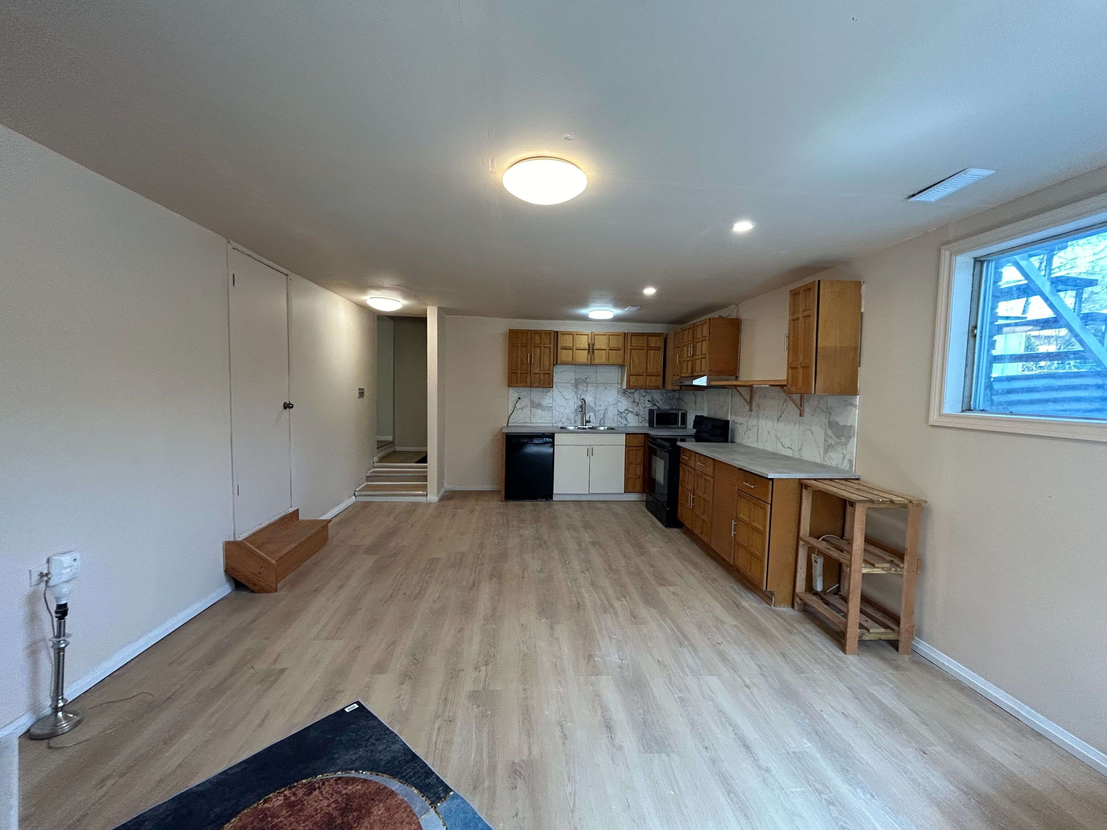 21 Squires Ave AVE #basement, Toronto E03, ON M4B 2R2