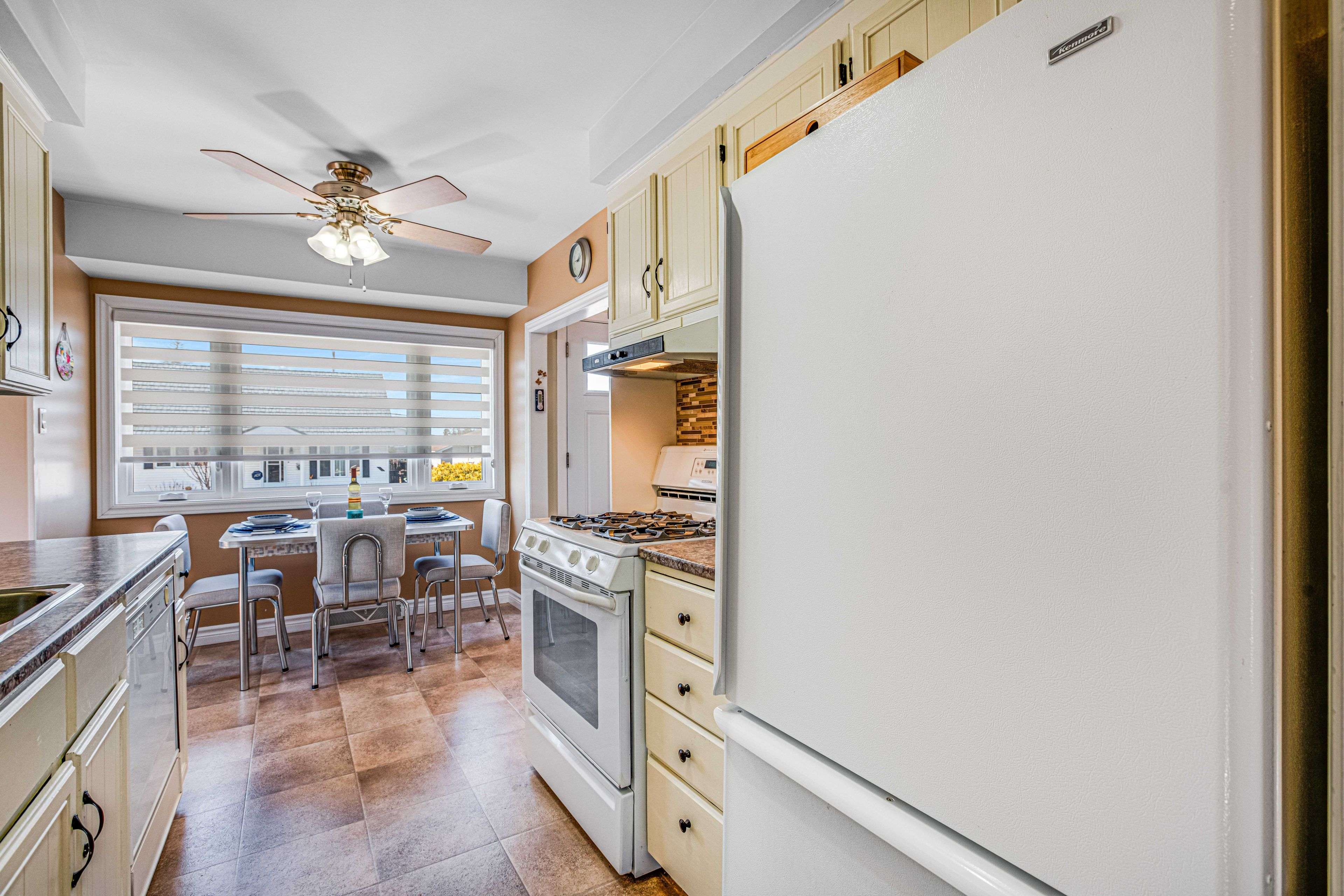 459 Theriault ST, Hawkesbury, ON K6A 1Z4