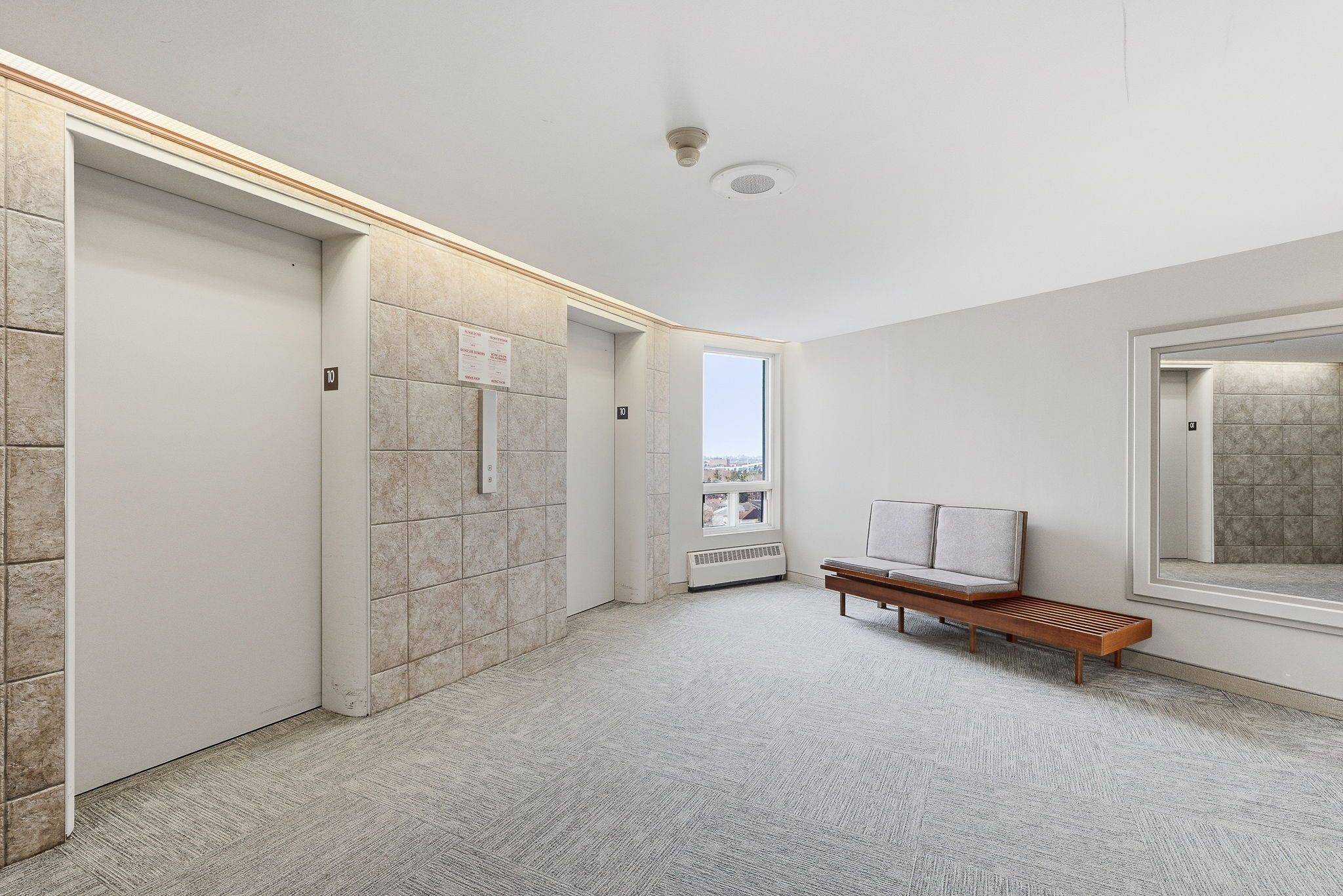 915 Elmsmere RD #1010, Beacon Hill North - South And Area, ON K1J 8H8