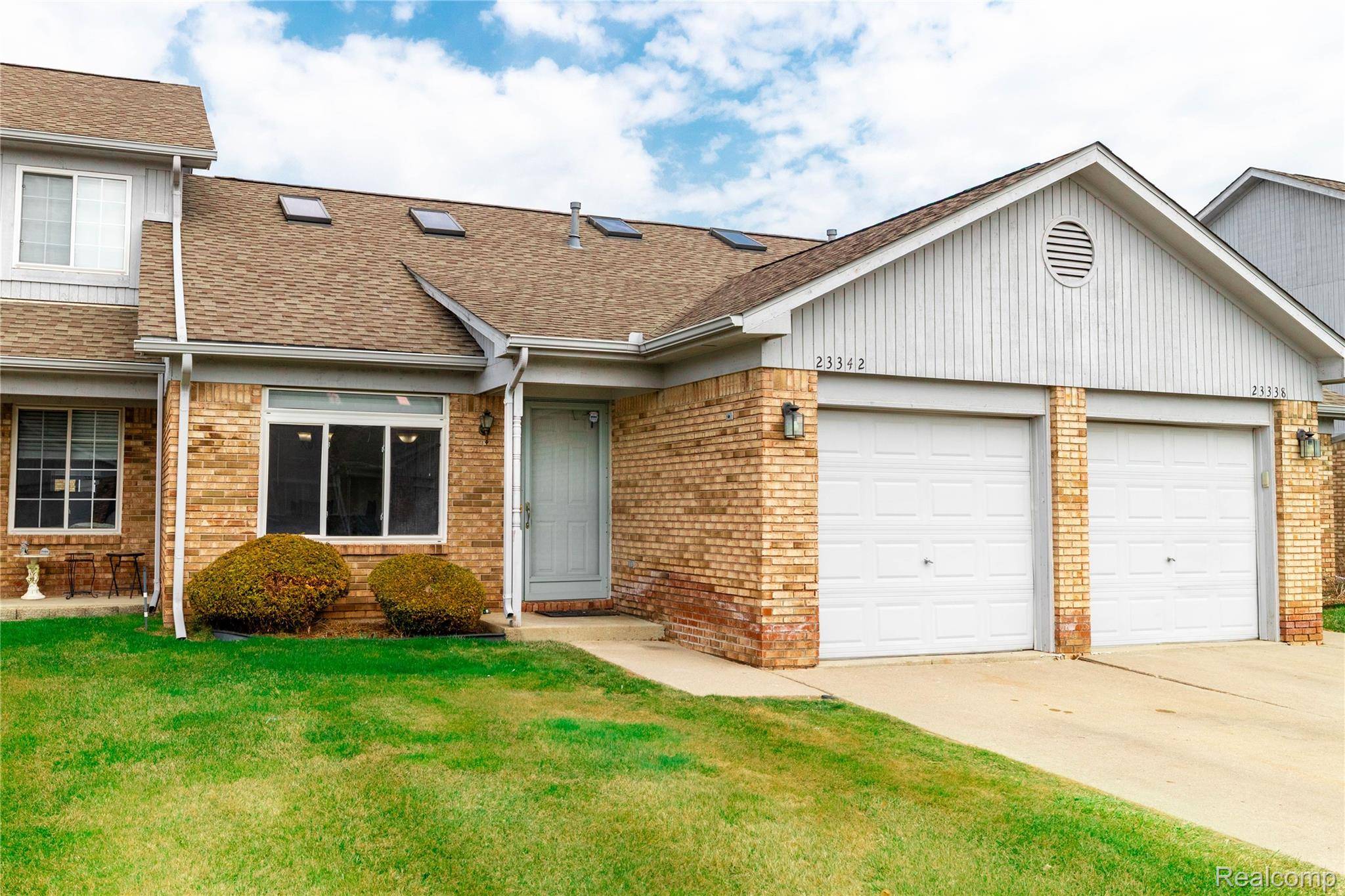 23342 Stiles CT, Brownstown Charter Township, MI 48183