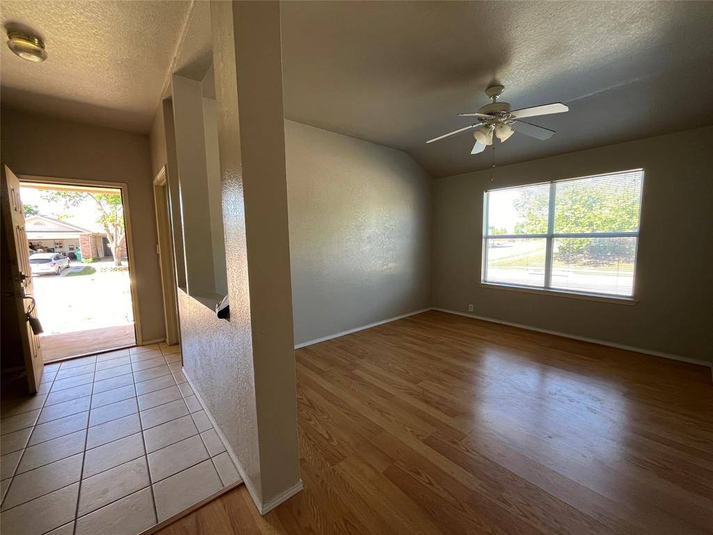 4201 Vinyard Way, Denton, TX 76226