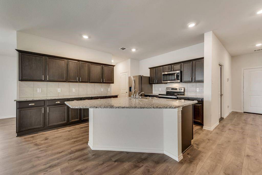 2439 Burkburnett Drive, Forney, TX 75126