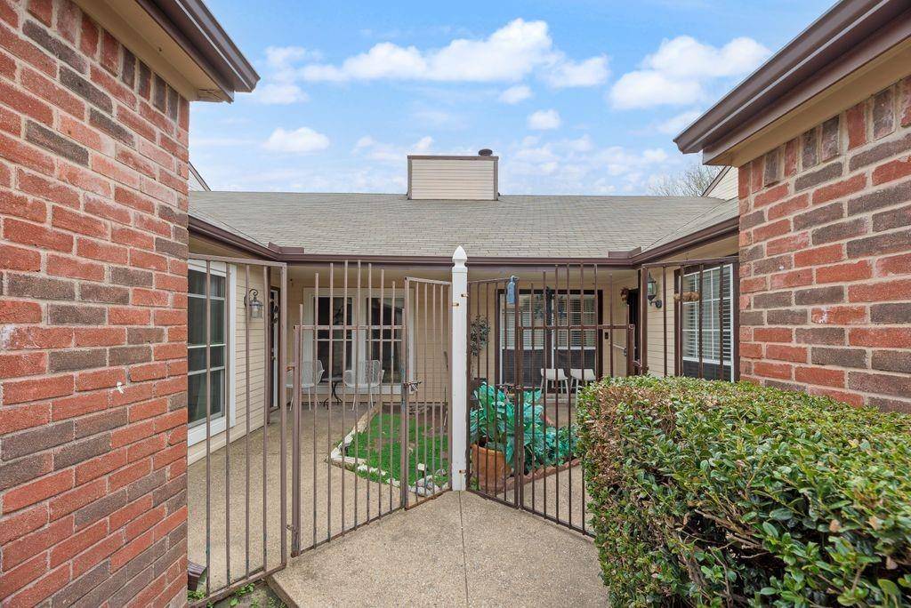 3217 Whatley Drive, Garland, TX 75043