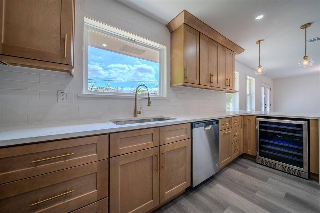 5916 Sumatra Drive, Dallas, TX 75241