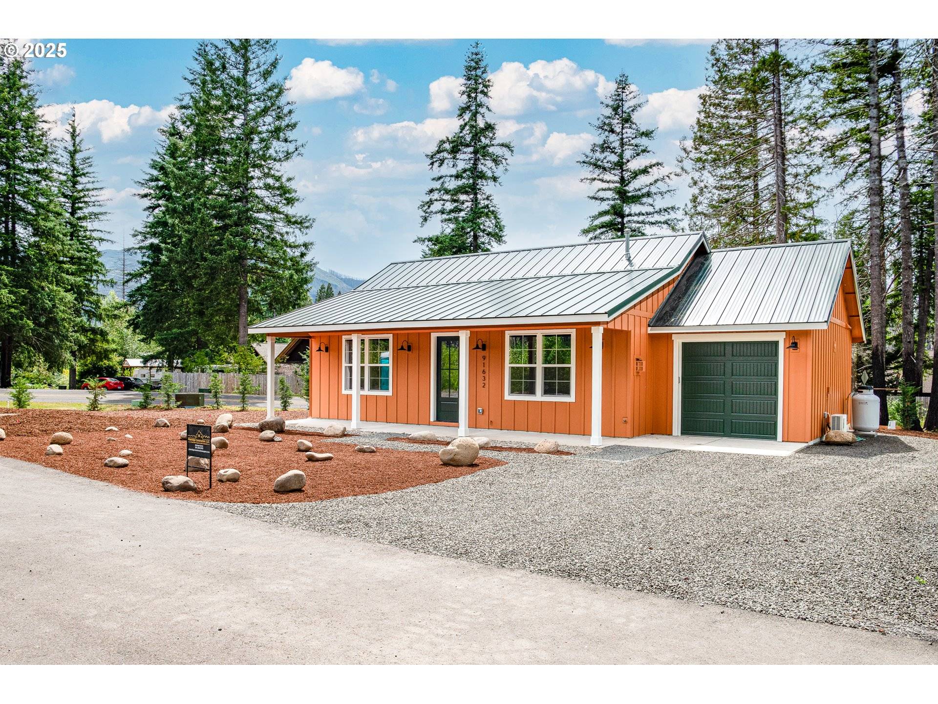 91632 FIR LN, Mc Kenzie Bridge, OR 97413