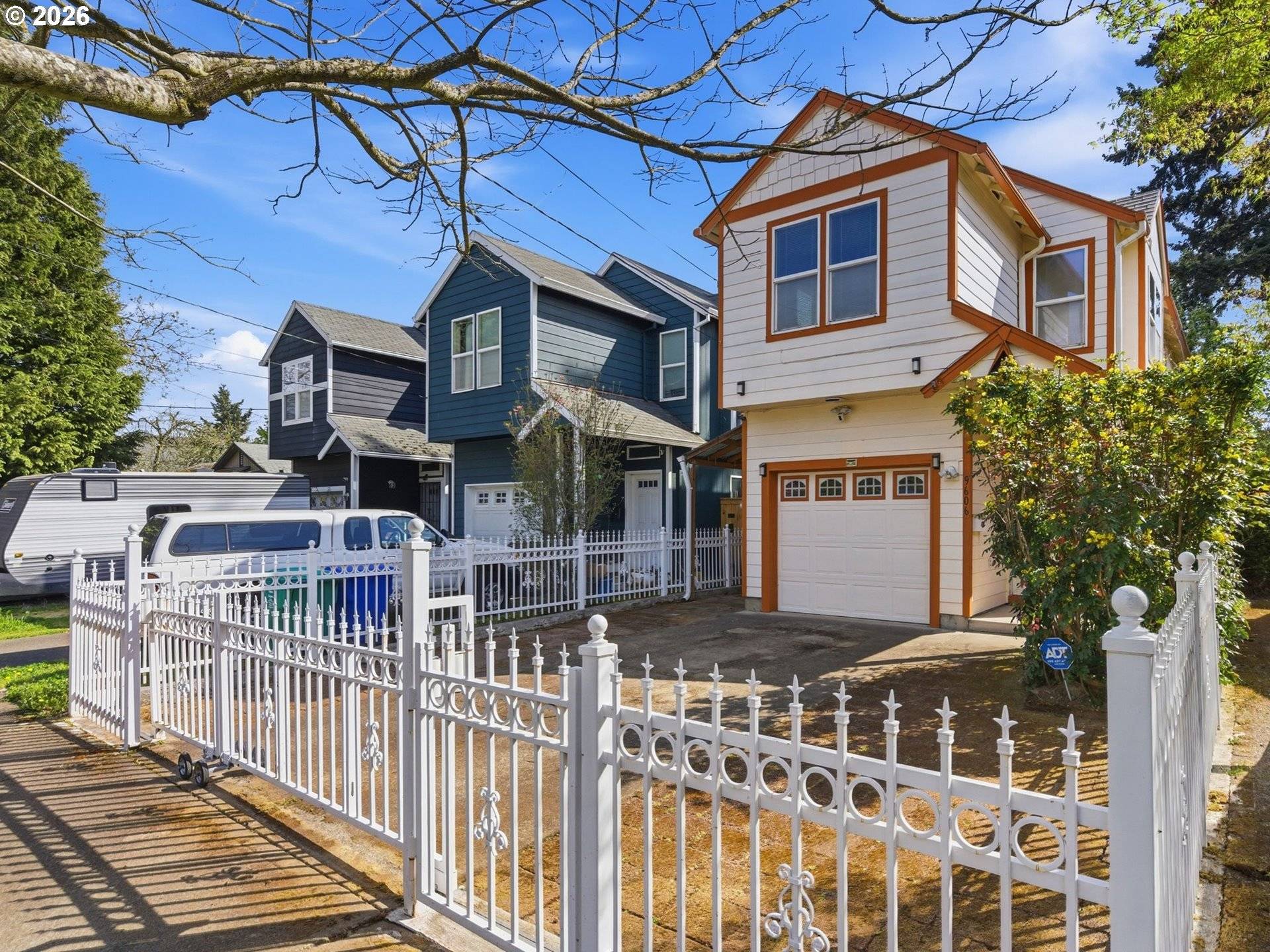 9606 N CLARENDON AVE, Portland, OR 97203