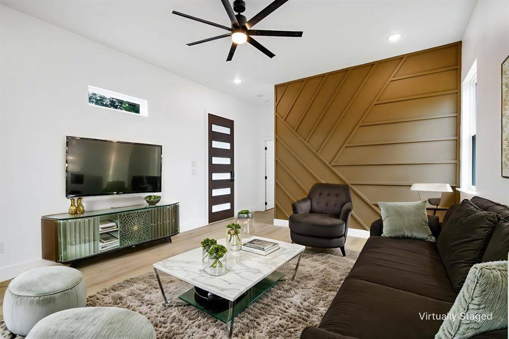 1928 Pueblo Street, Dallas, TX 75212