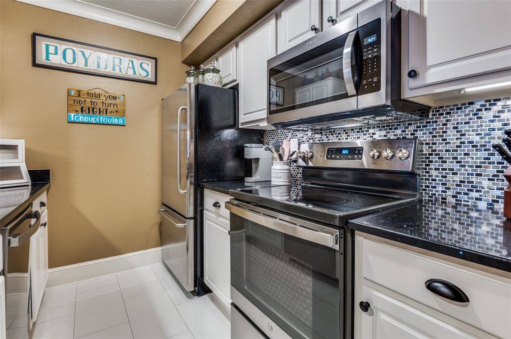 5930 Sandhurst Lane #120, Dallas, TX 75206