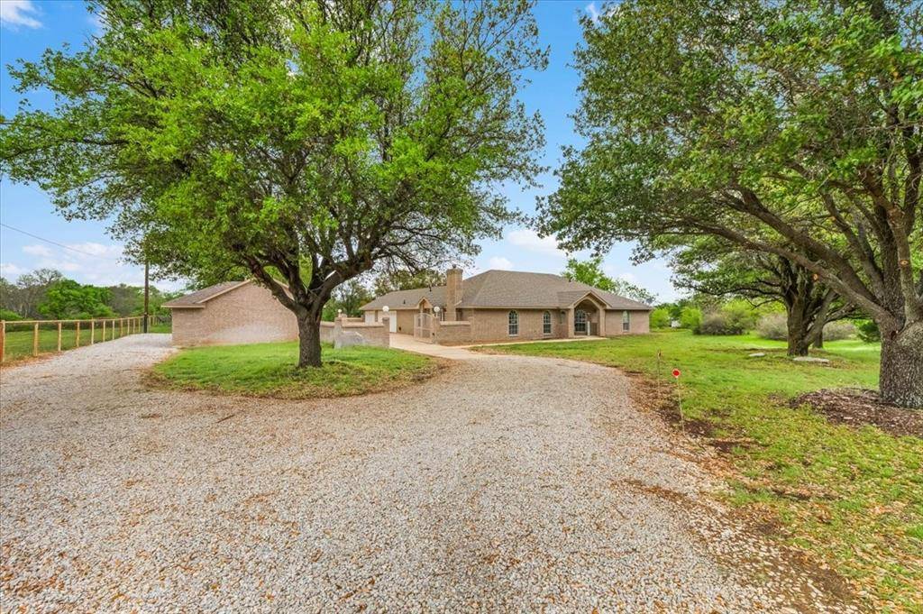 353 Hidden Meadow Court, Rhome, TX 76078