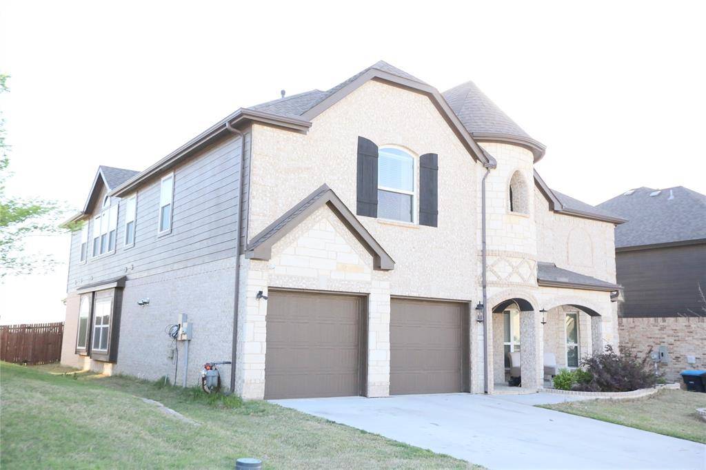 6713 Rockshire Drive, Fort Worth, TX 76123