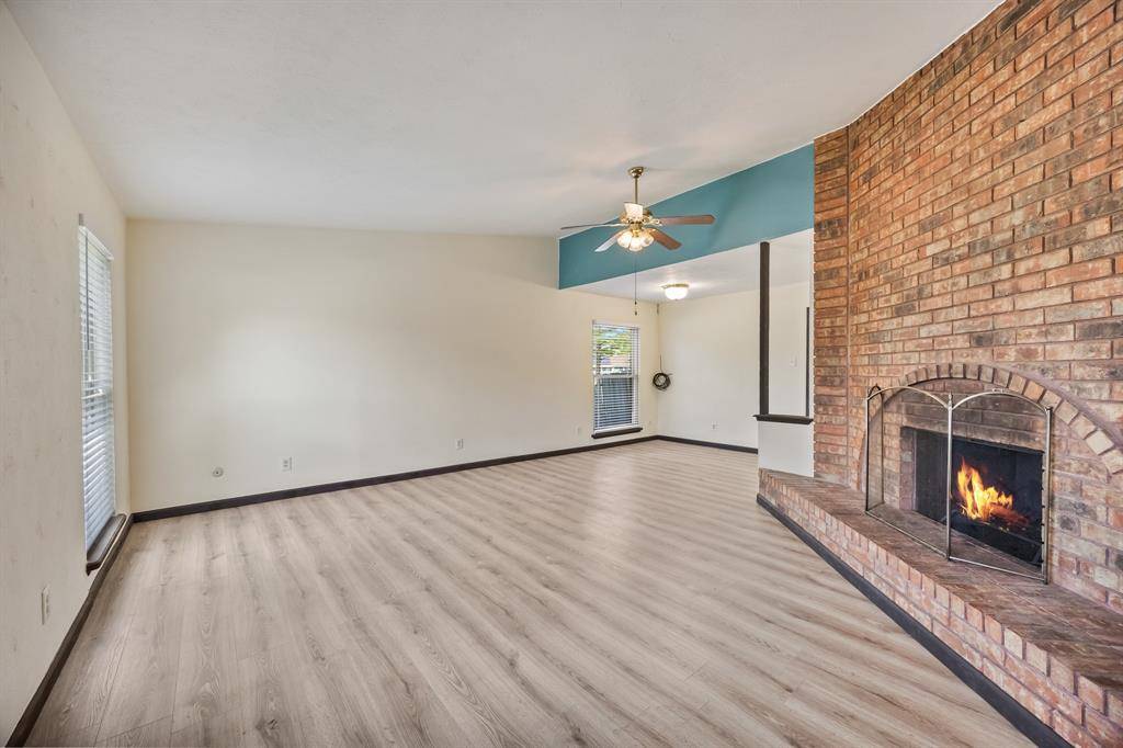 729 Via Altos, Mesquite, TX 75150