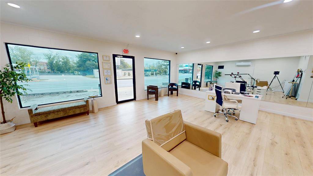 1404 S Bridge Street, Brady, TX 76825