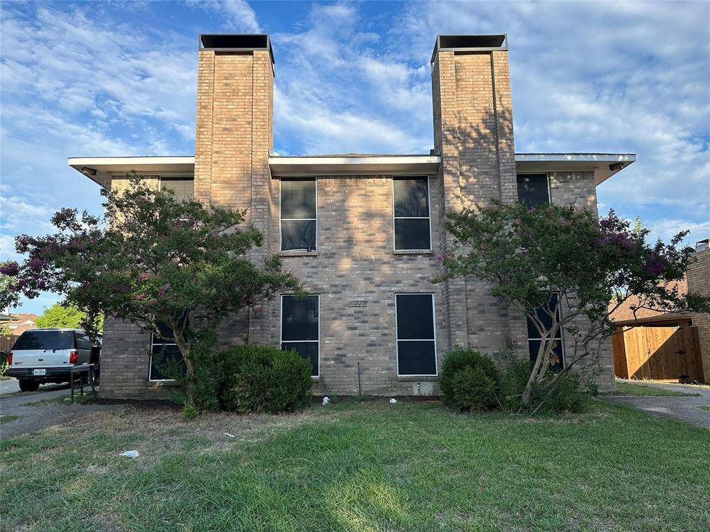 2414 Cordoba Drive, Carrollton, TX 75006