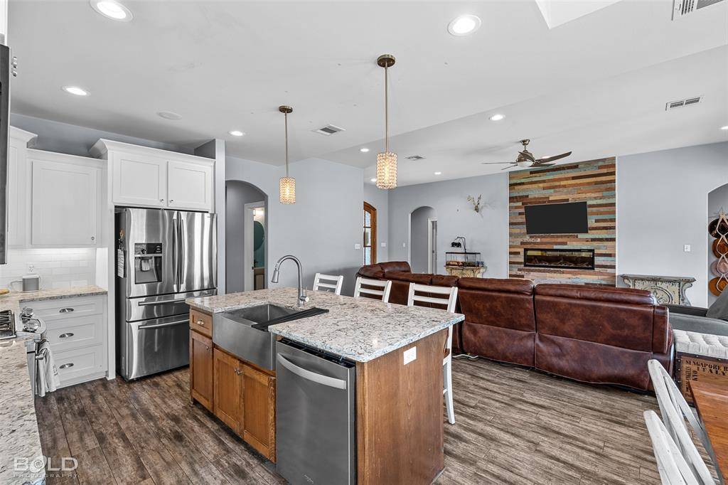 247 Acadiana Creek Drive, Shreveport, LA 71106