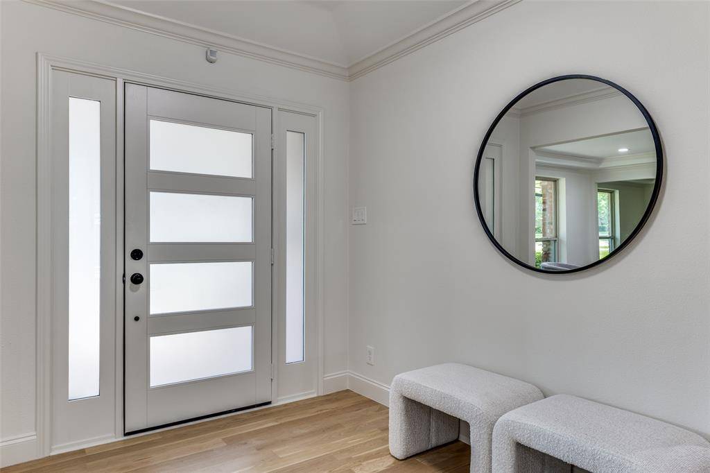 4426 Laren Lane, Dallas, TX 75244