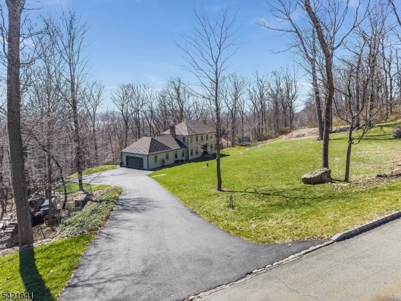 514 Lannon Ln, Bethlehem Twp., NJ 08826