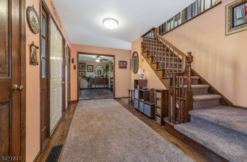 514 Lannon Ln, Bethlehem Twp., NJ 08826