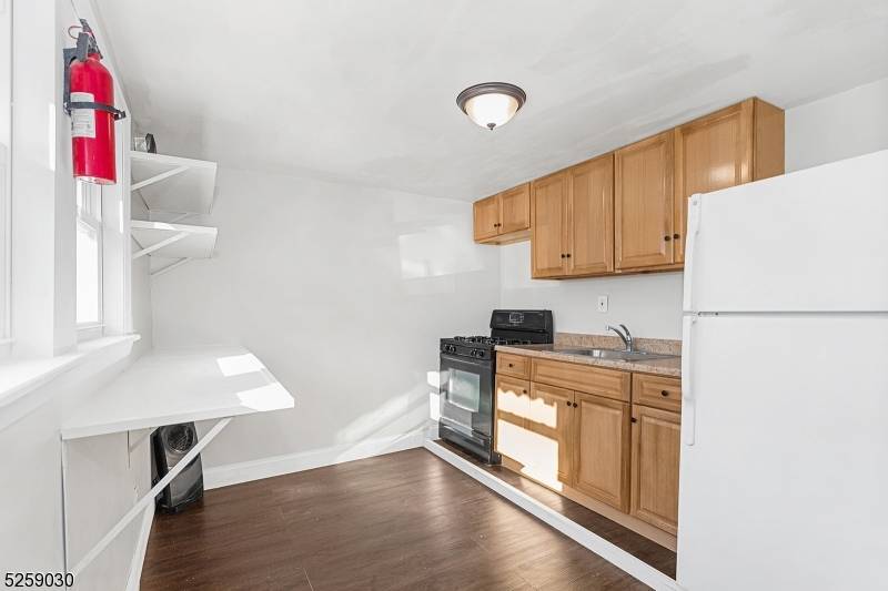 503 12Th Ave #505, Paterson City, NJ 07514