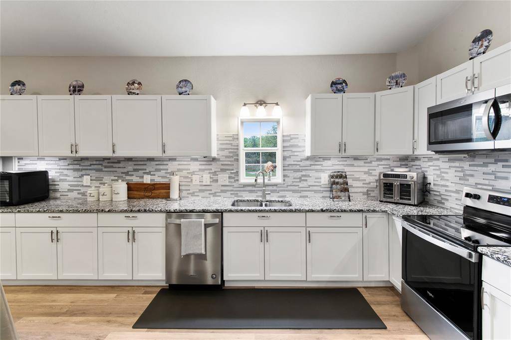 346 Nocona Drive, Nocona, TX 76255