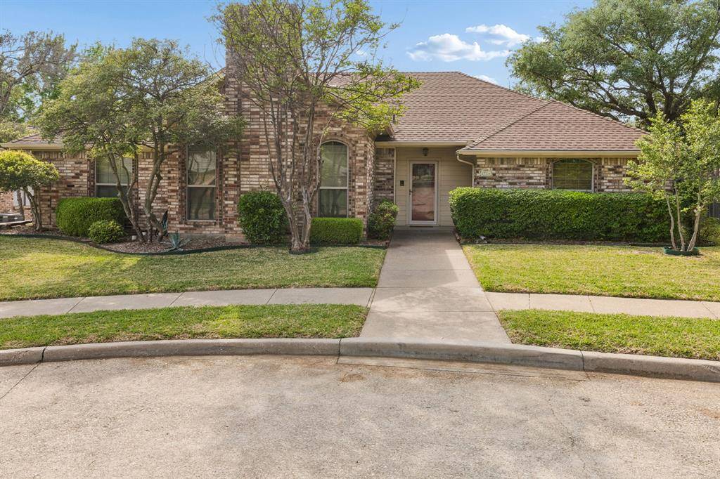 1714 Blain Drive, Rowlett, TX 75088