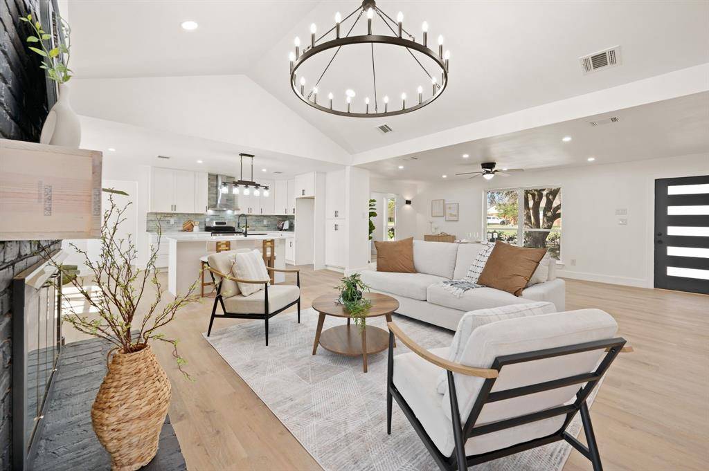 8420 Bellingham Drive, Dallas, TX 75228