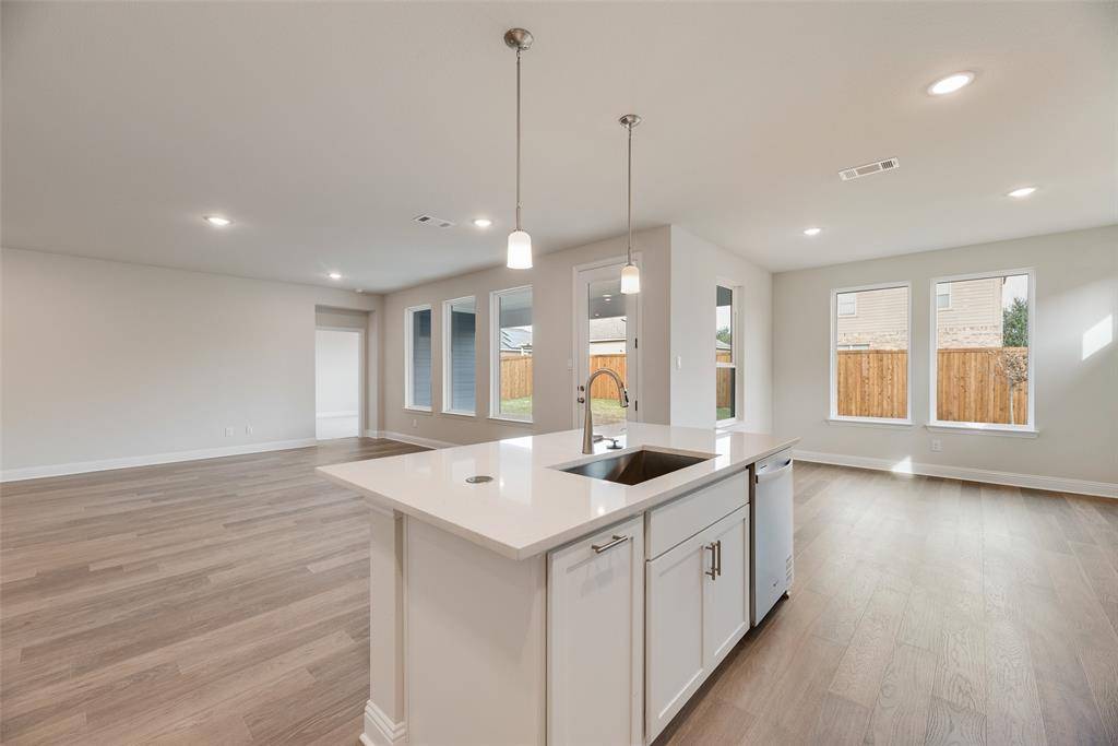 1021 Canoe Way, Crowley, TX 76036