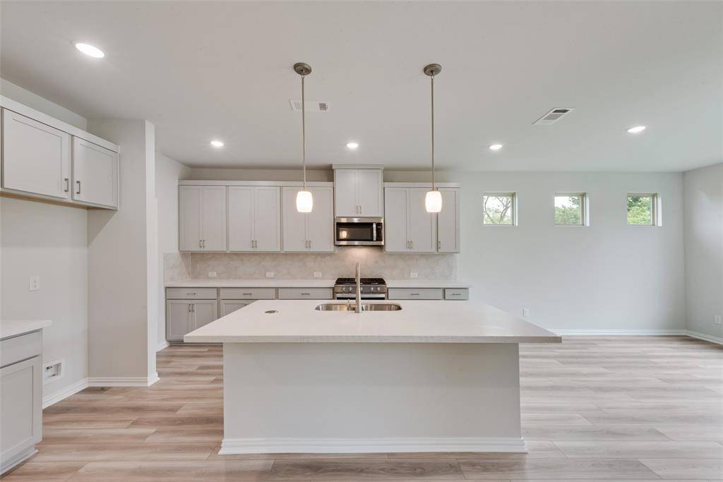 621 Marcus Lane, Crowley, TX 76036