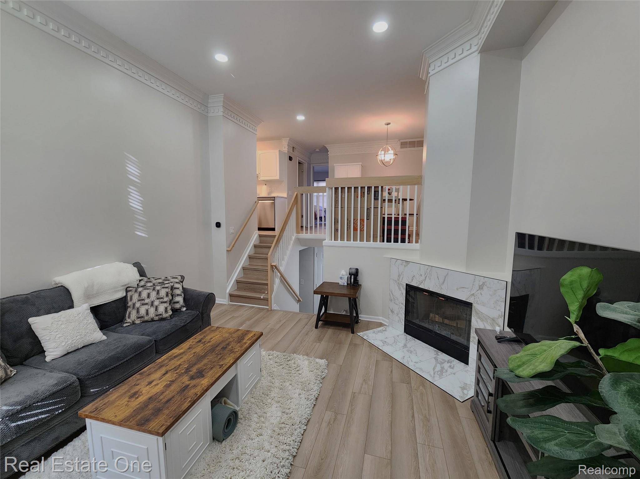 1341 S Washington AVE, Royal Oak, MI 48067