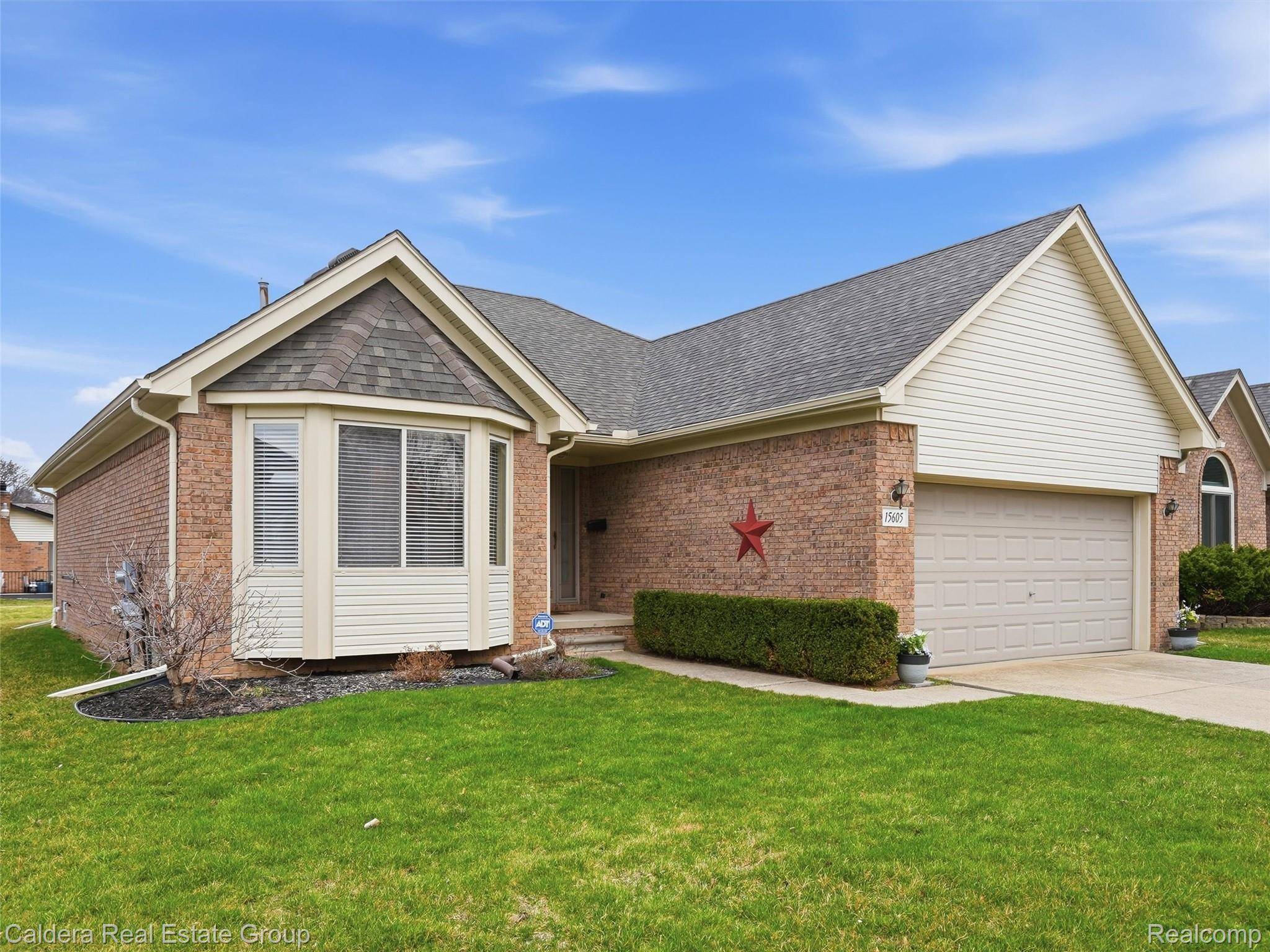 15605 Cucci DR, Clinton Charter Township, MI 48038