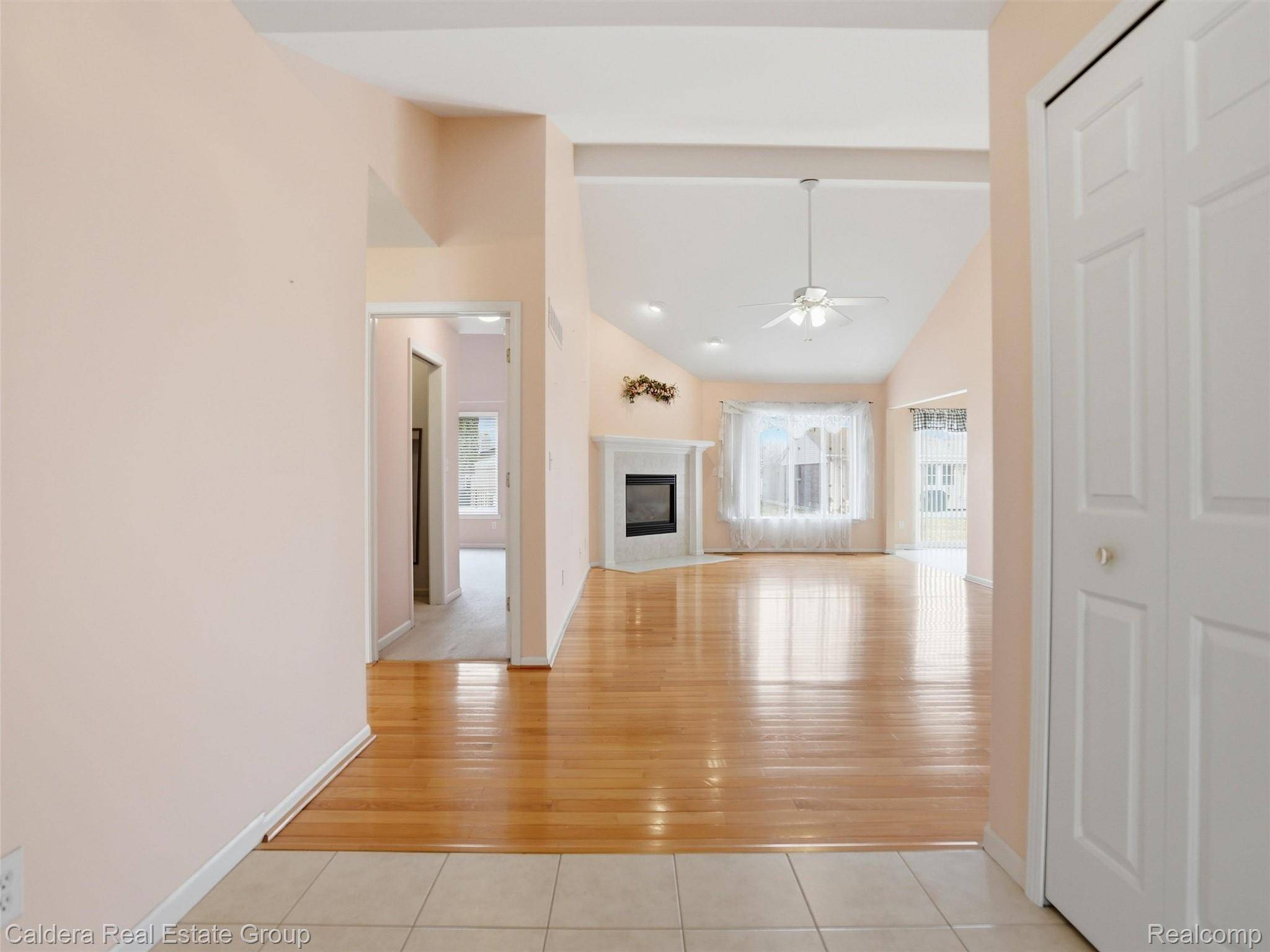 15605 Cucci DR, Clinton Charter Township, MI 48038