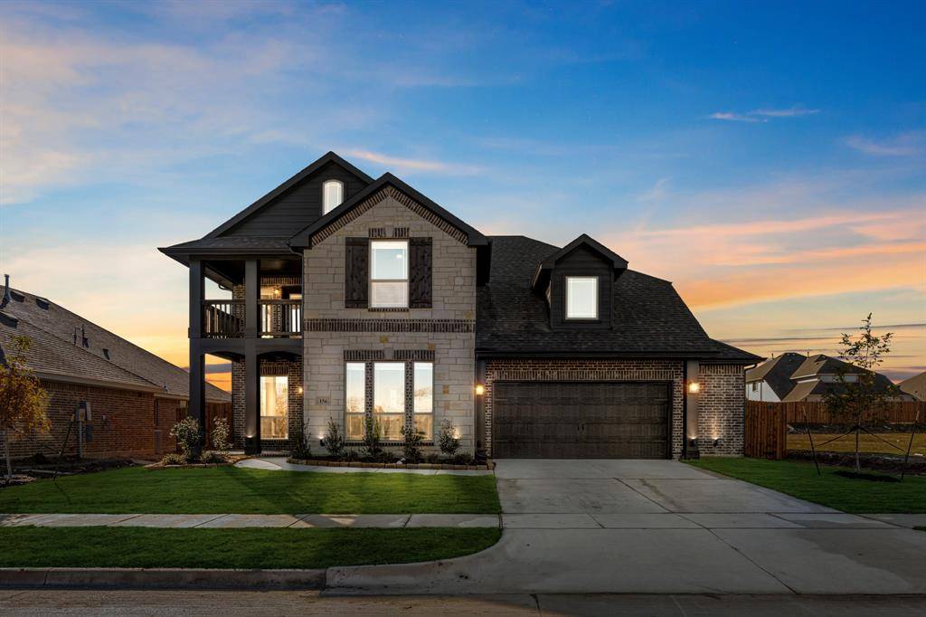 156 Rosewood Drive, Glenn Heights, TX 75154