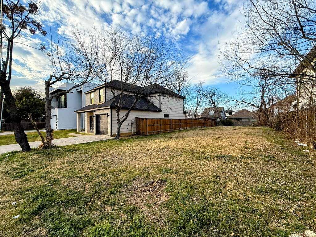 2023 Dennison Street, Dallas, TX 75212