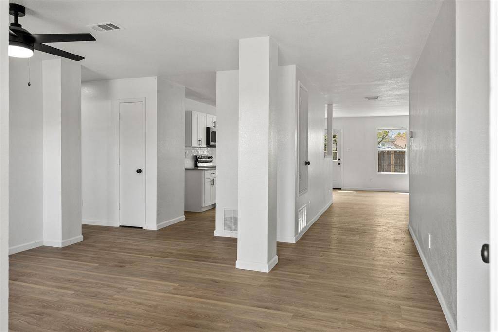 702 Lowe Drive, Cedar Hill, TX 75104