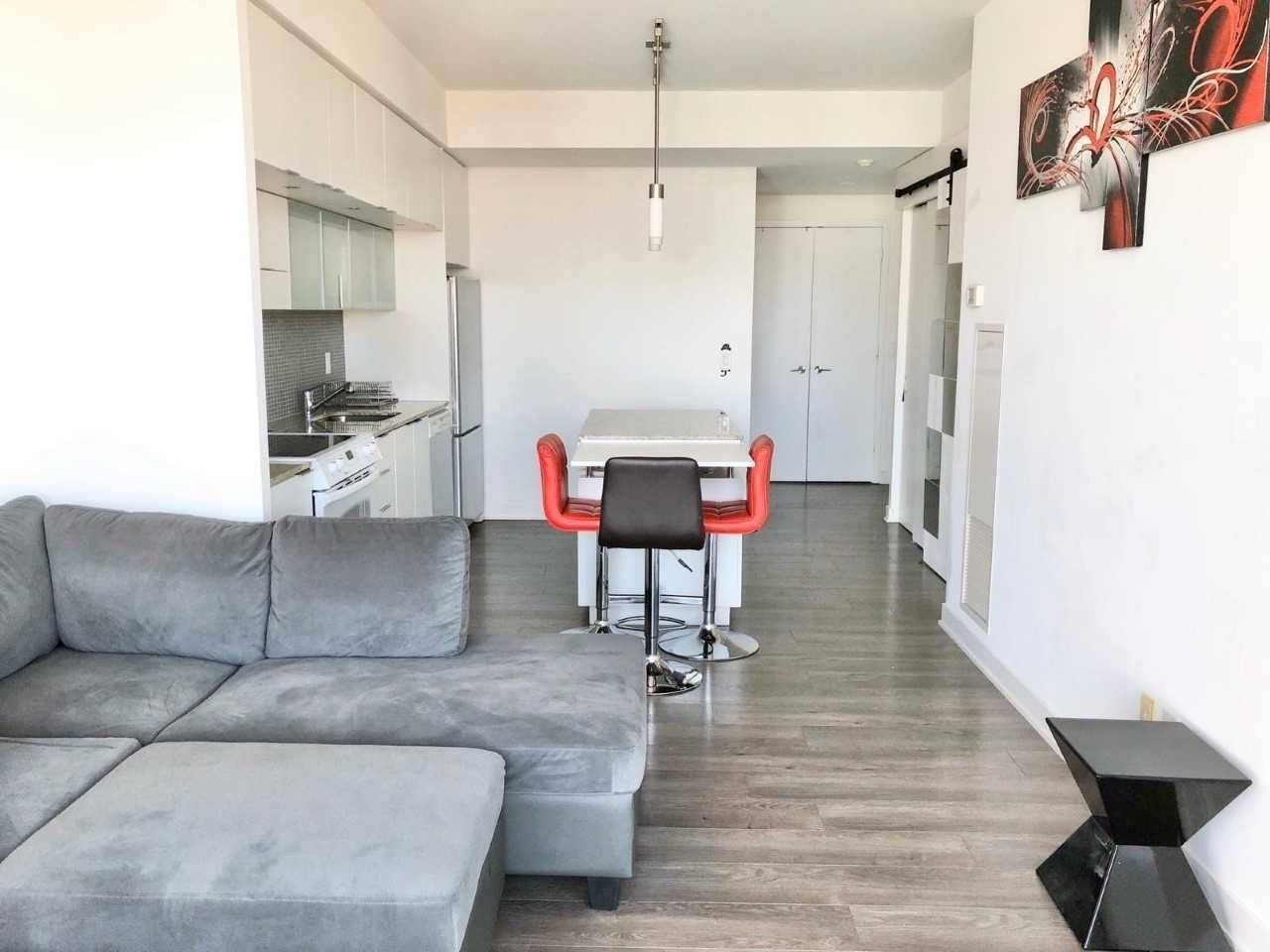 110 Charles ST E #3201, Toronto C08, ON M4Y 1T5