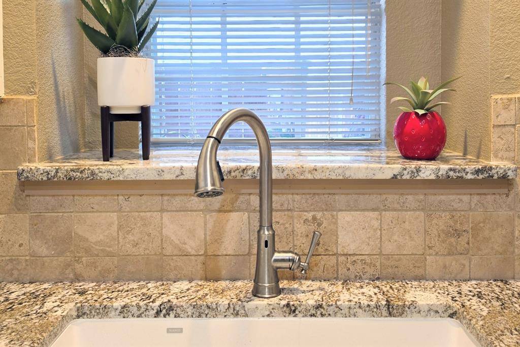 18240 Midway Road #1602, Dallas, TX 75287